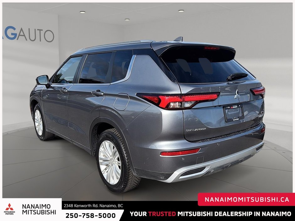 2024 Mitsubishi Outlander PHEV LE-4