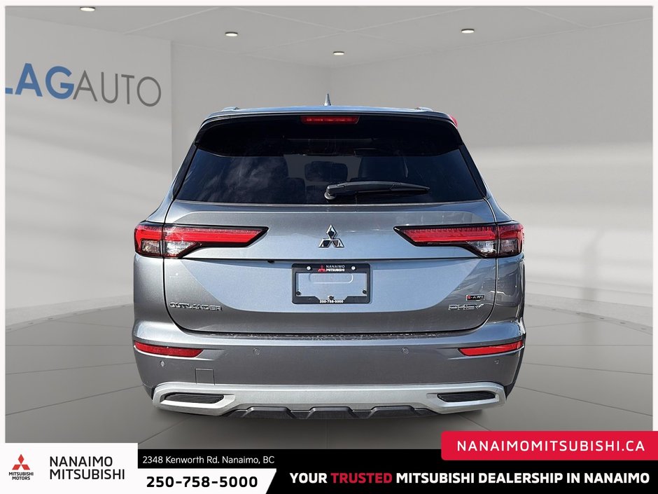 2024 Mitsubishi Outlander PHEV LE-3
