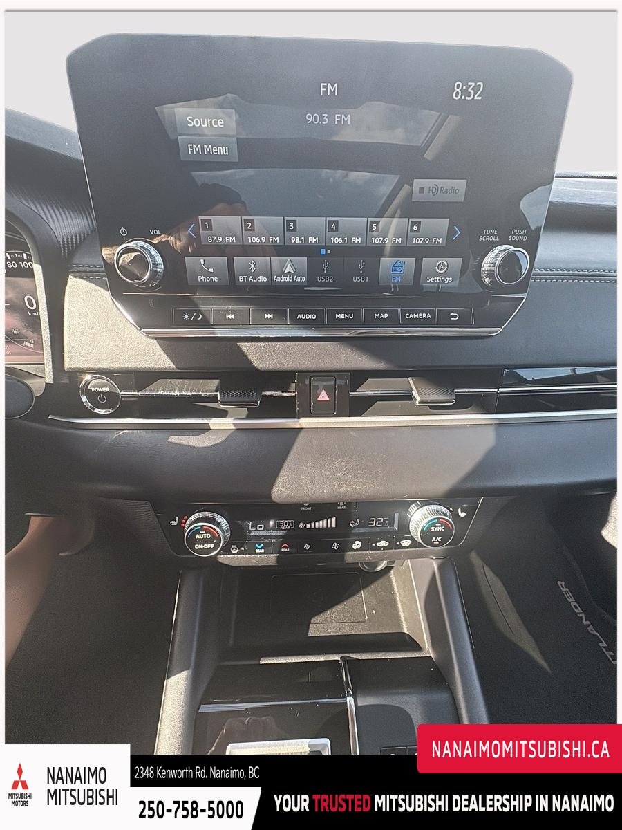 2024 Mitsubishi Outlander PHEV LE-17