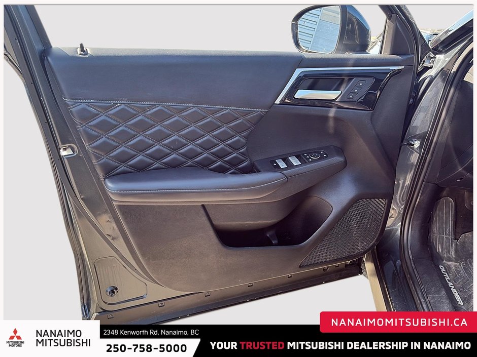 2024 Mitsubishi Outlander PHEV GT-10