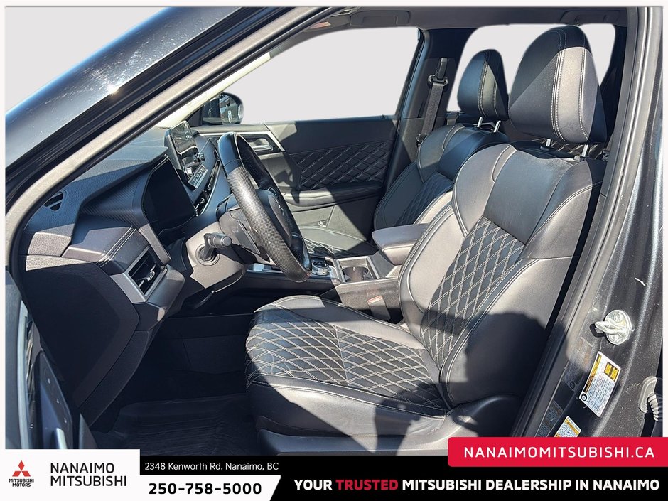 2024 Mitsubishi Outlander PHEV GT-8