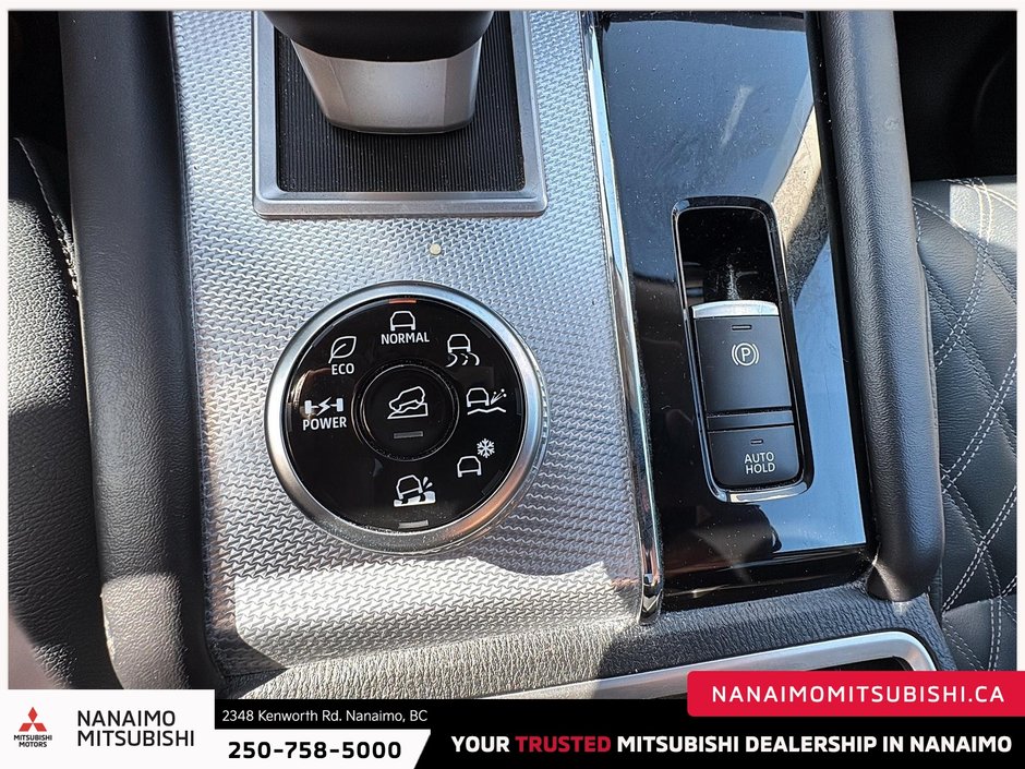 2024 Mitsubishi Outlander PHEV GT-18