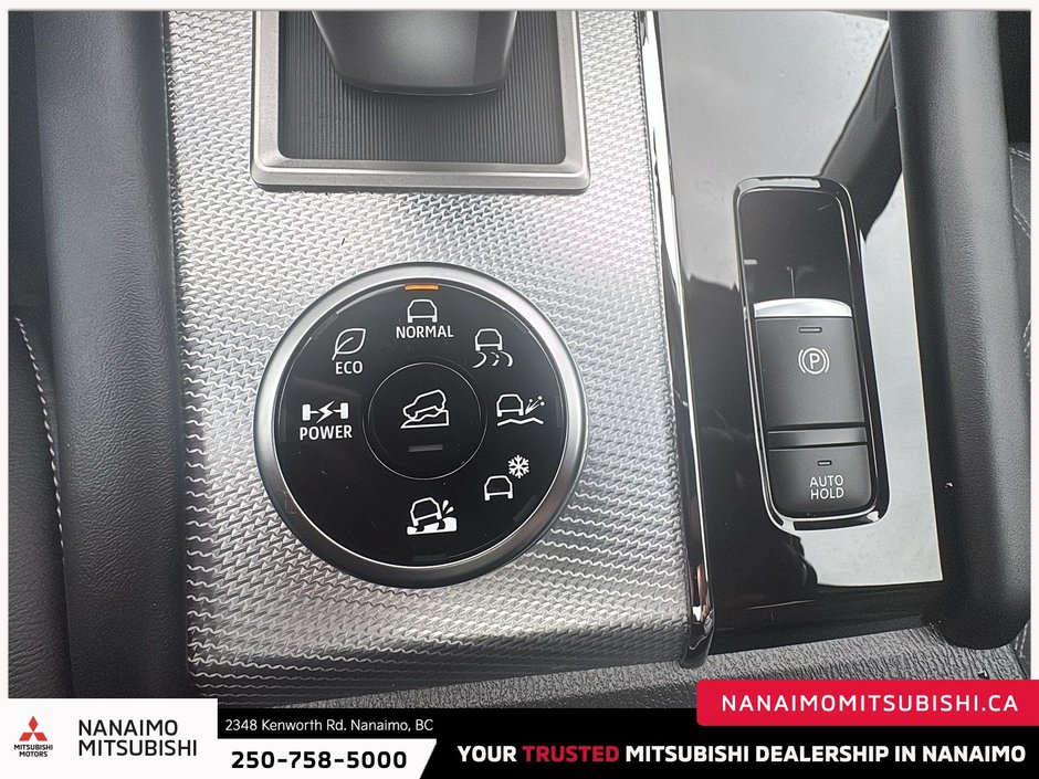 2024 Mitsubishi Outlander PHEV GT-18
