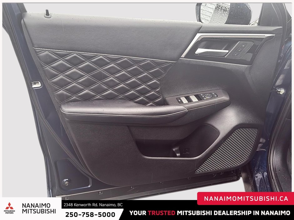 2024 Mitsubishi Outlander PHEV GT-10