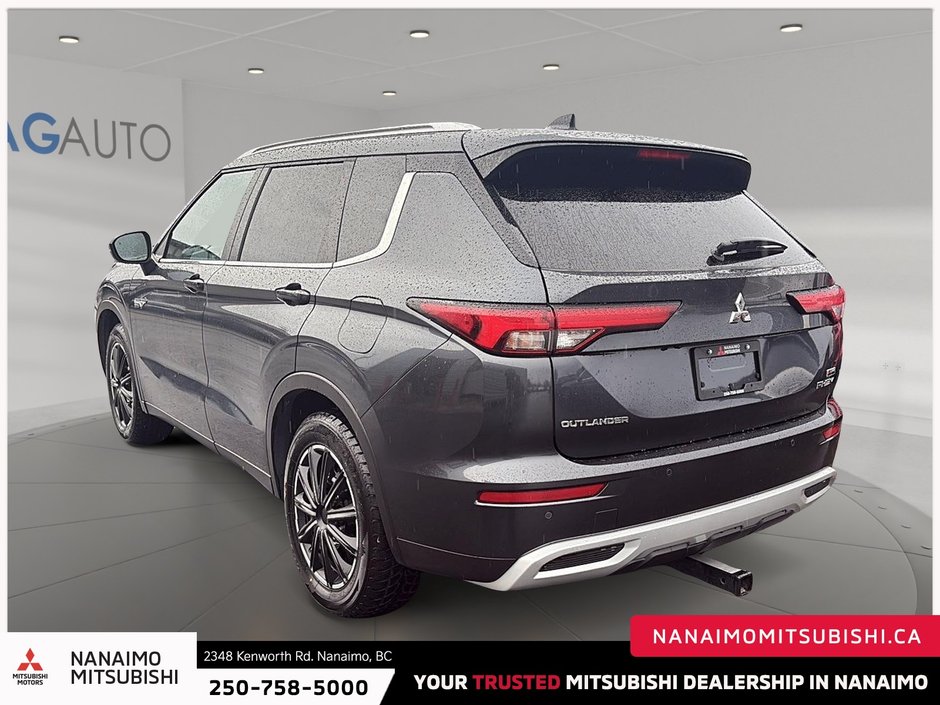 2024 Mitsubishi Outlander PHEV LE-4