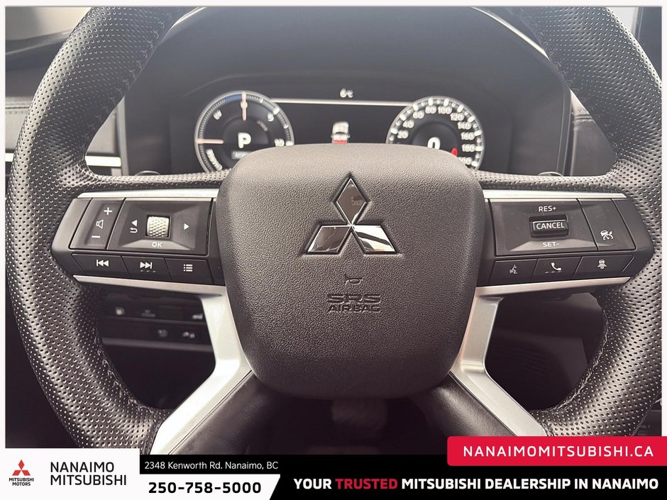 2024 Mitsubishi Outlander PHEV LE-14