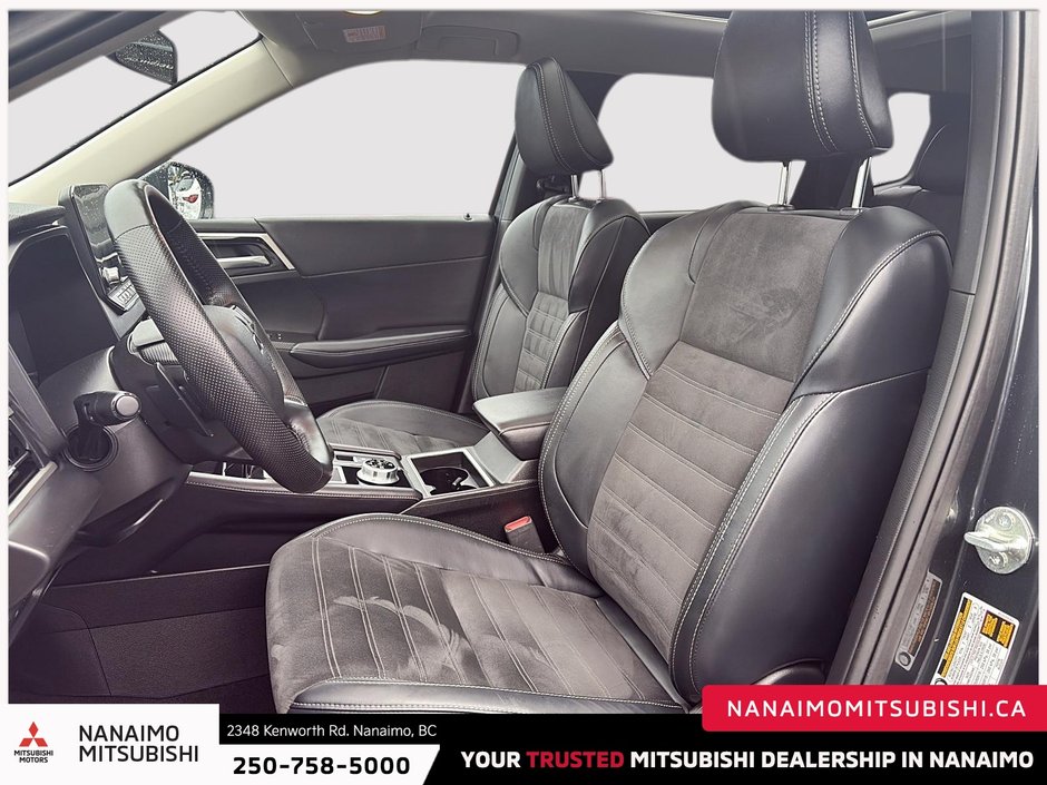 2024 Mitsubishi Outlander PHEV LE-9