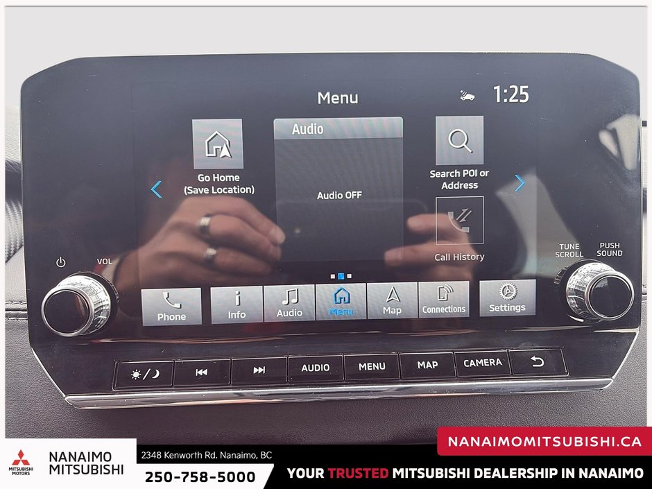 2025 Mitsubishi Outlander PHEV LE-18