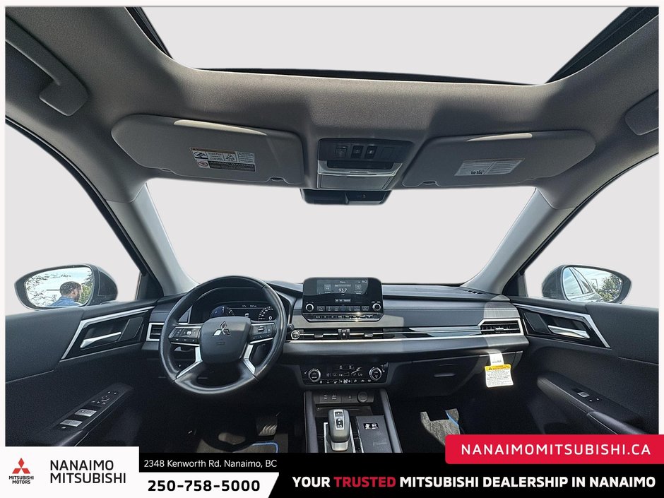 2025 Mitsubishi Outlander PHEV LE-20