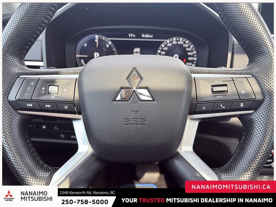 2025 Mitsubishi Outlander PHEV LE-13