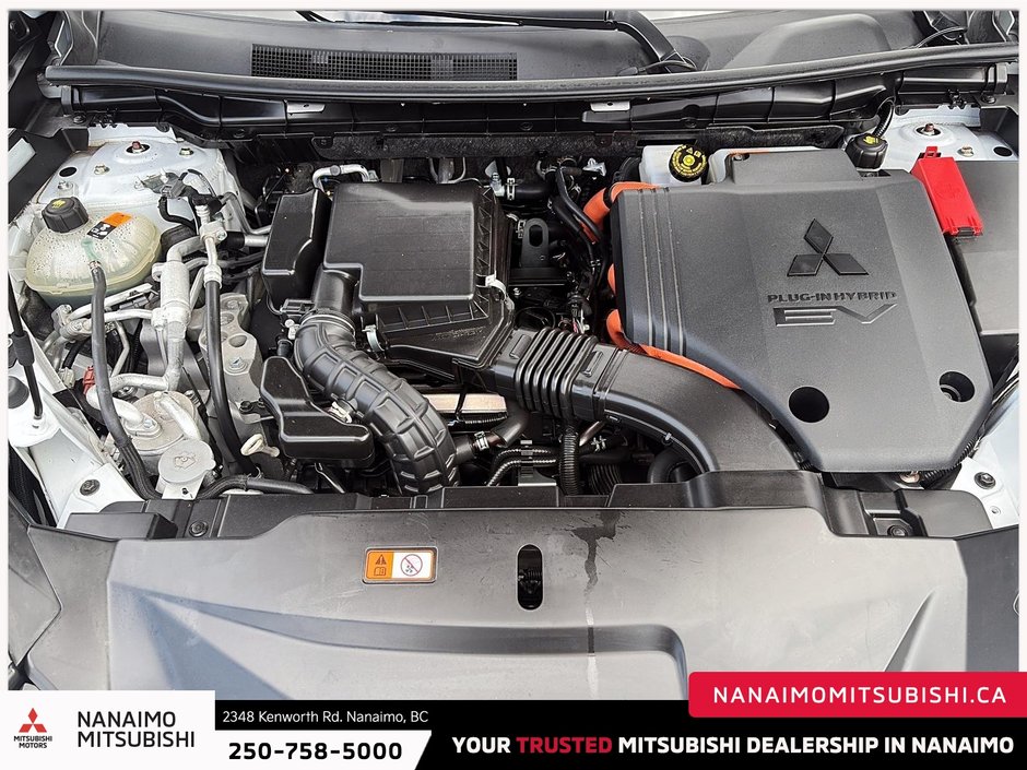 2025 Mitsubishi Outlander PHEV SE-7
