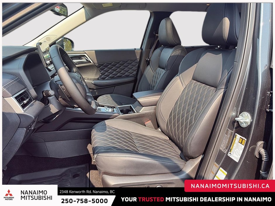 2025 Mitsubishi Outlander PHEV GT-8