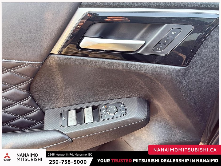 2025 Mitsubishi Outlander PHEV GT-11