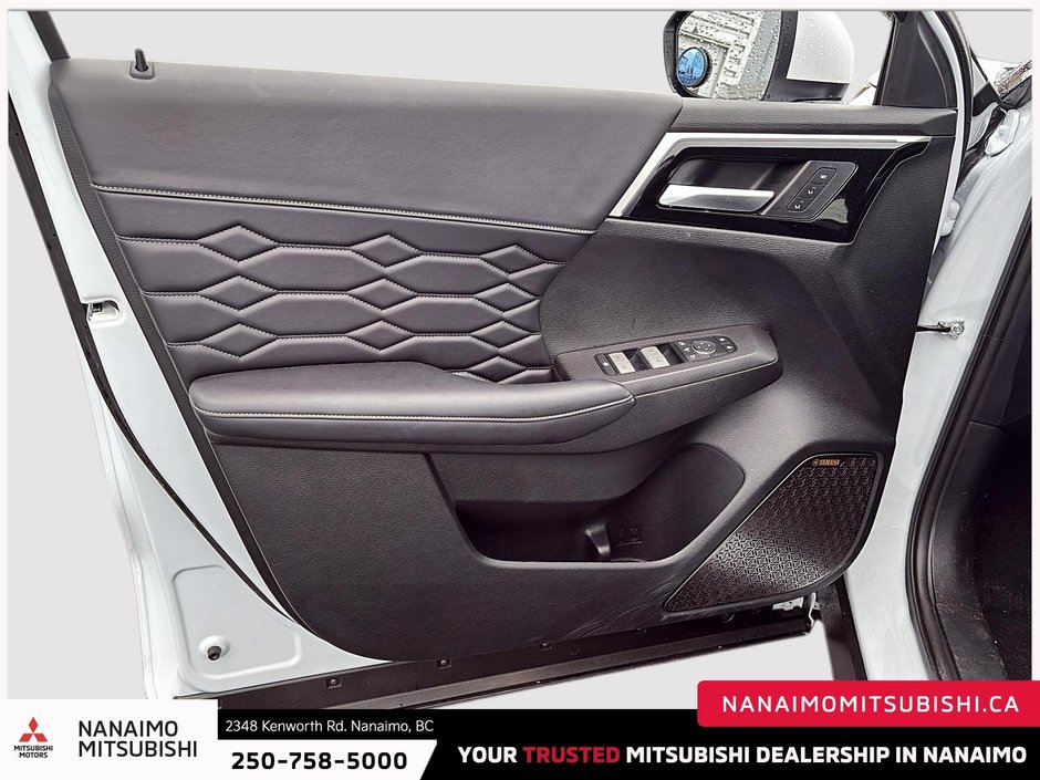 2026 Mitsubishi Outlander PHEV GT-10