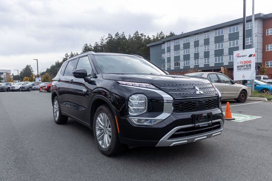 2024 Mitsubishi Outlander Plug-In Hybrid LE-7