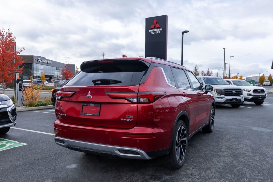 2024 Mitsubishi Outlander Plug-In Hybrid SEL-5