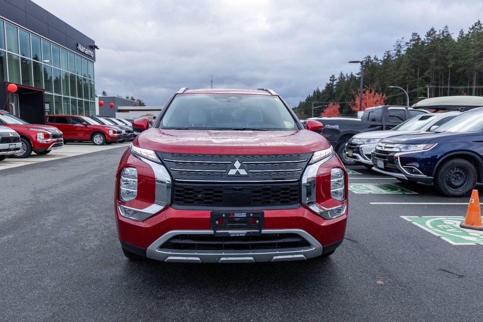 2024 Mitsubishi Outlander Plug-In Hybrid SEL-8