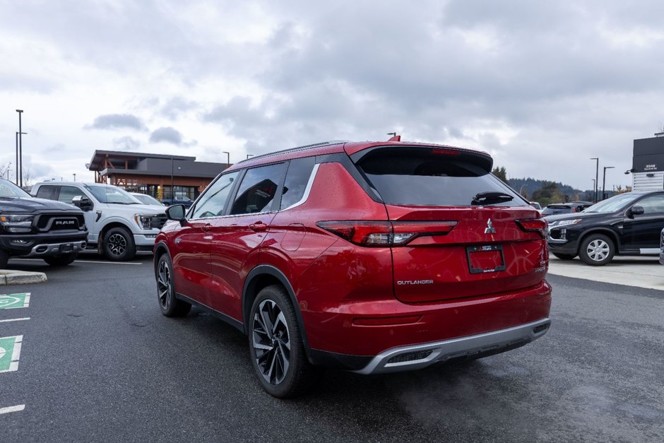 2024 Mitsubishi Outlander Plug-In Hybrid SEL-3