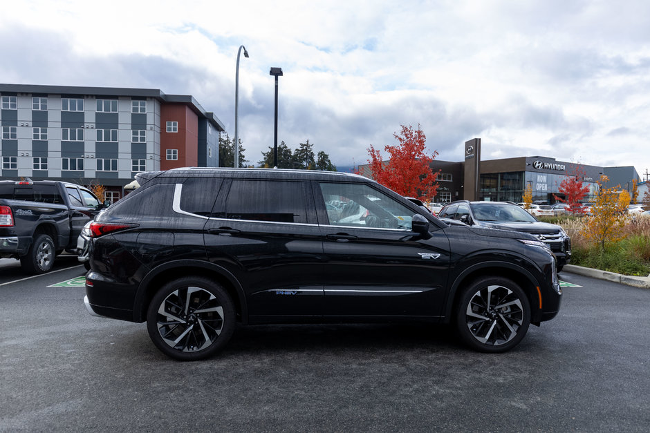 2024 Mitsubishi Outlander Plug-In Hybrid GT-6