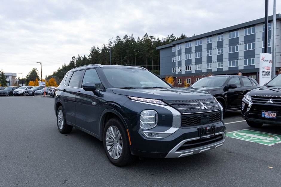 2024 Mitsubishi Outlander Plug-In Hybrid LE-7