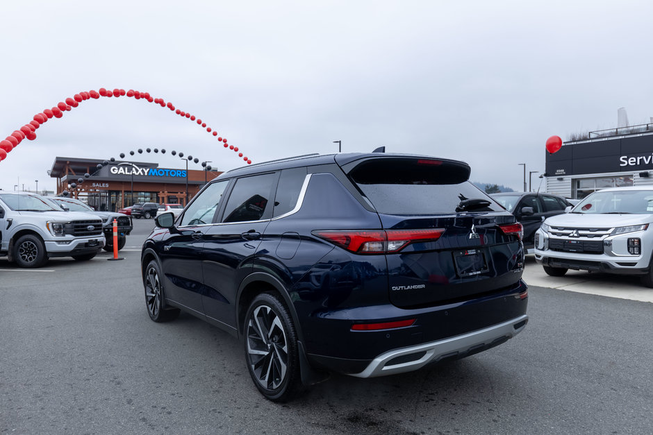 2024 Mitsubishi Outlander Plug-In Hybrid SEL-3