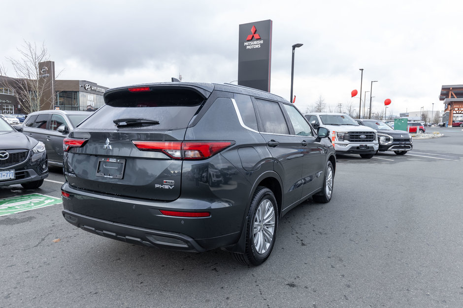 2024 Mitsubishi Outlander Plug-In Hybrid ES-5