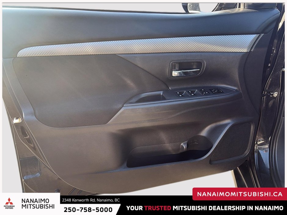 2016 Mitsubishi Outlander ES-10