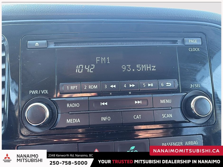 2016 Mitsubishi Outlander ES-18