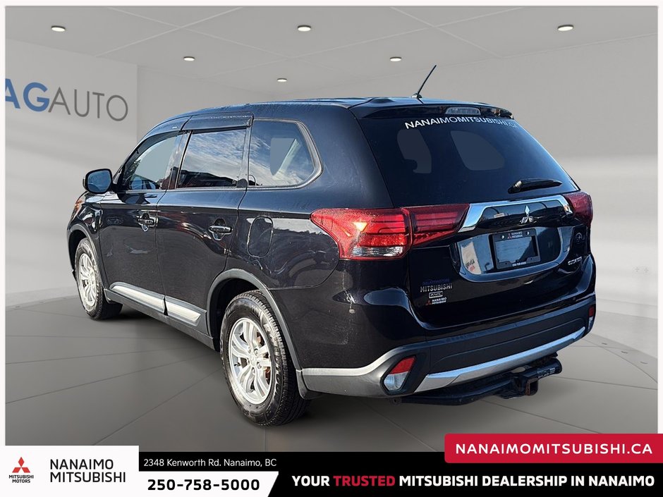 2016 Mitsubishi Outlander ES-4