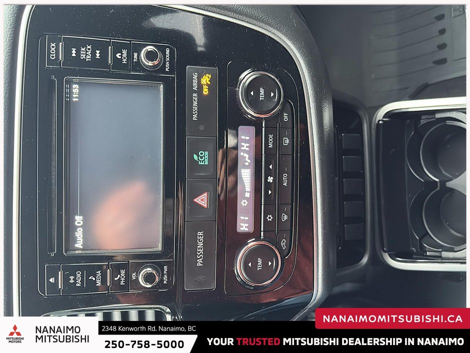 2017 Mitsubishi Outlander SE-16