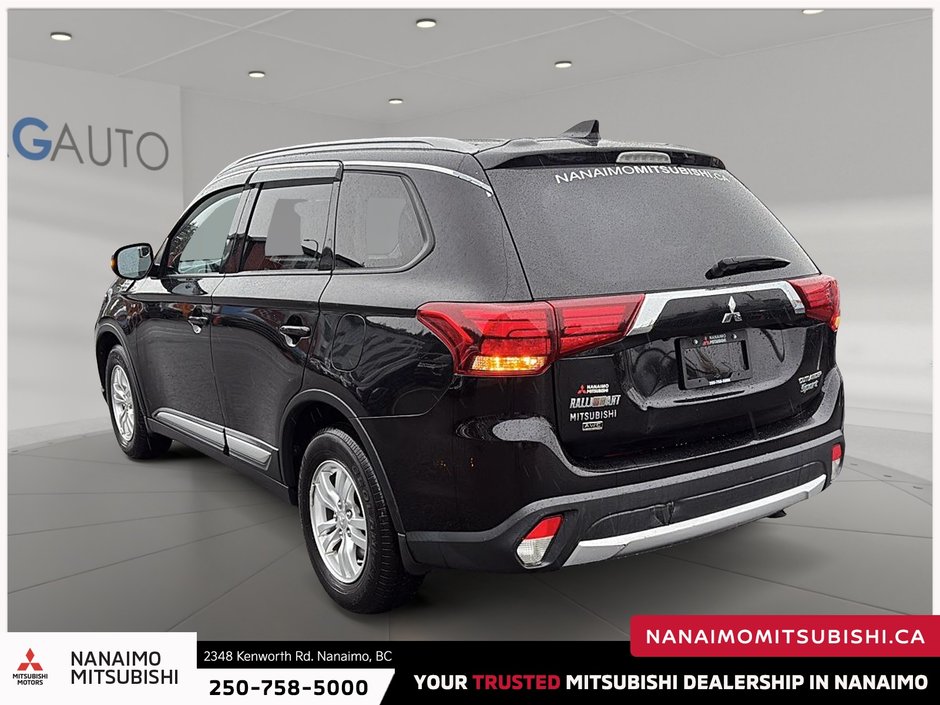 2017 Mitsubishi Outlander SE-3