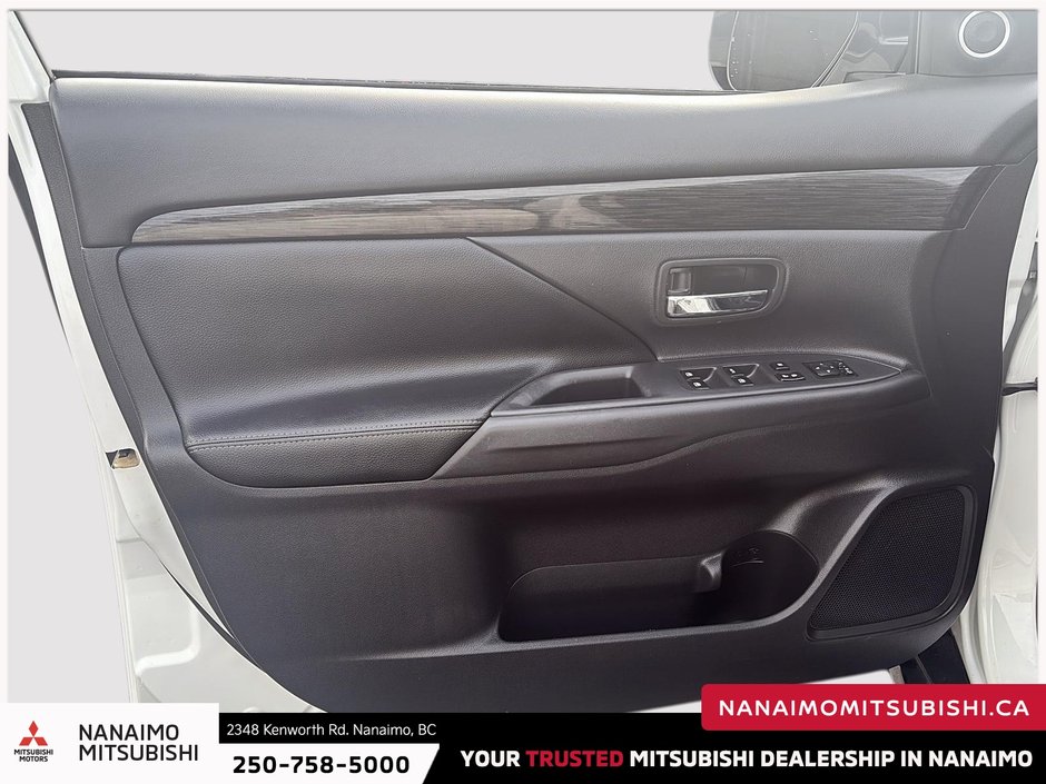 2017 Mitsubishi Outlander GT-10