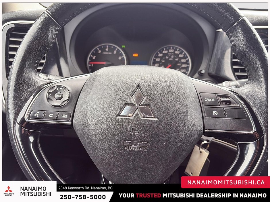 2017 Mitsubishi Outlander ES-13