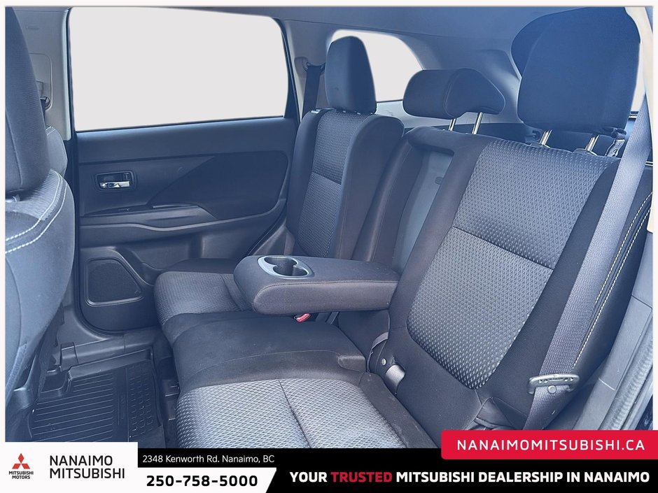 2018 Mitsubishi Outlander ES-9