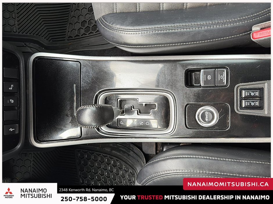 2019 Mitsubishi Outlander SE-18