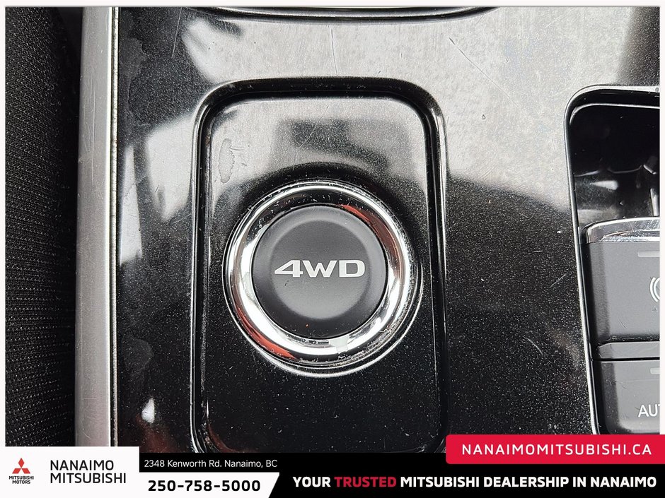 2019 Mitsubishi Outlander SE-17