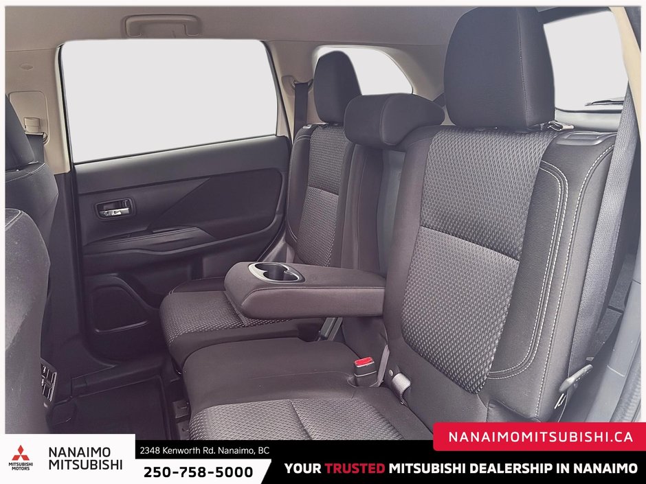 2019 Mitsubishi Outlander SE-9