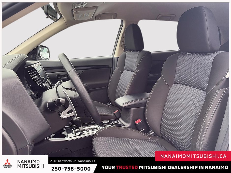 2019 Mitsubishi Outlander SE-8