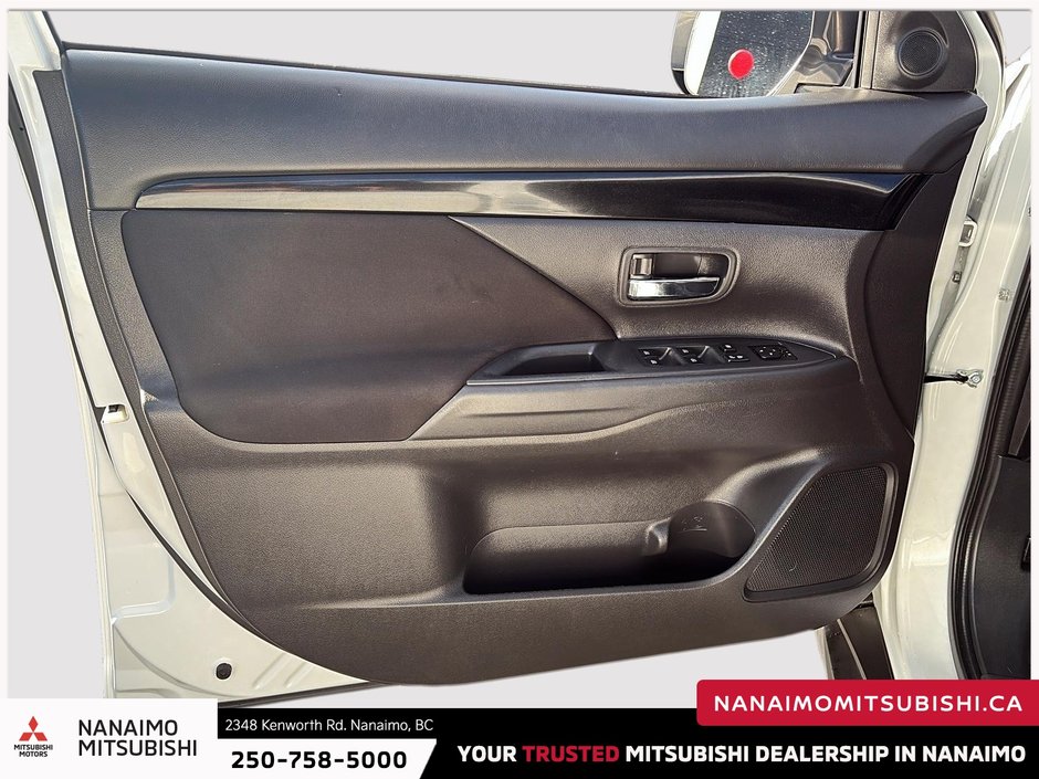 2020 Mitsubishi Outlander ES-20