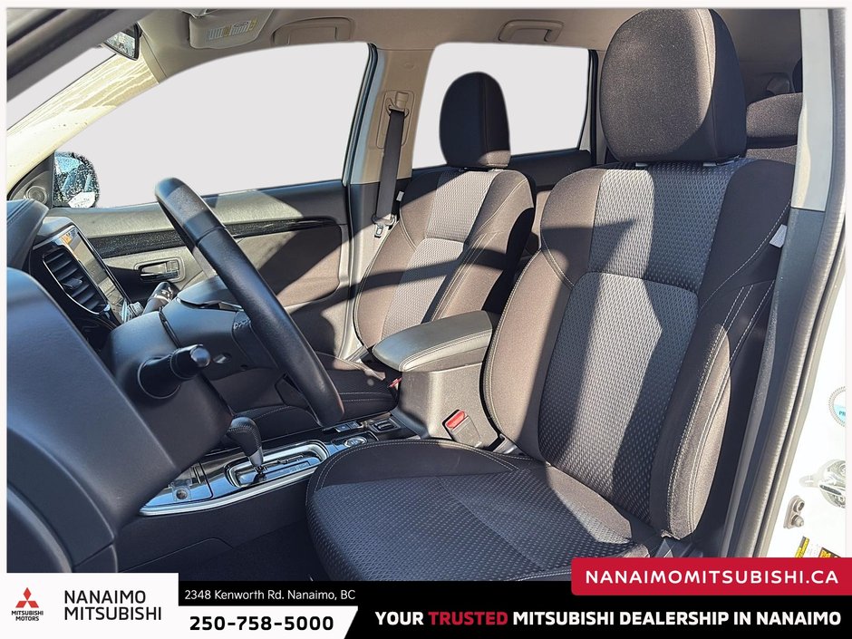 2020 Mitsubishi Outlander ES-16