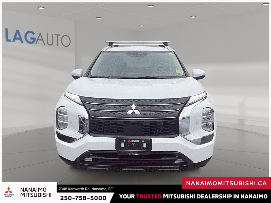 2022 Mitsubishi Outlander ES-2