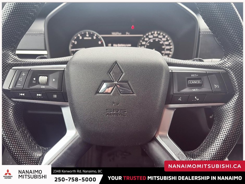 2022 Mitsubishi Outlander ES-13