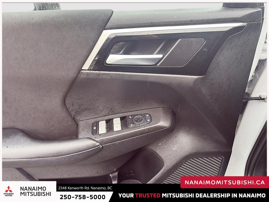 2022 Mitsubishi Outlander ES-11