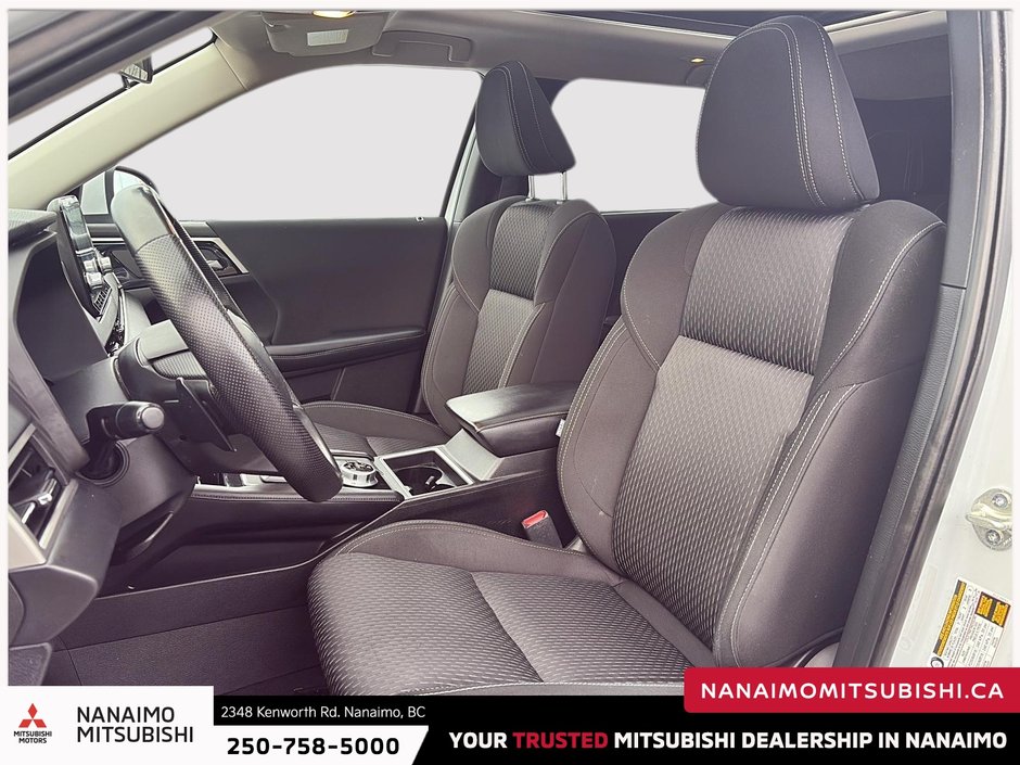 2022 Mitsubishi Outlander SE-8