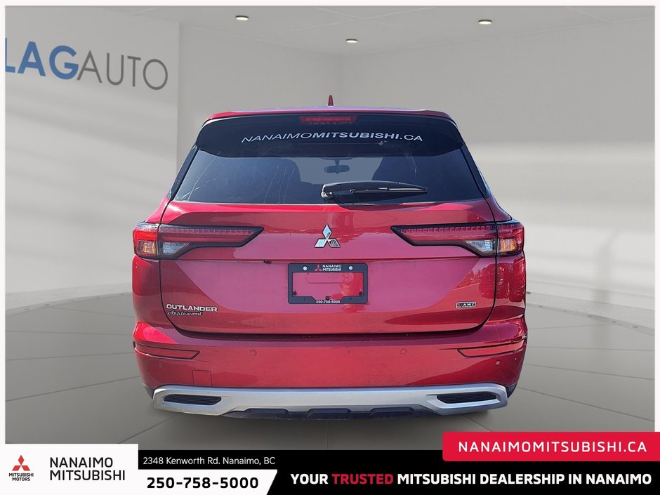 2022 Mitsubishi Outlander LE-3