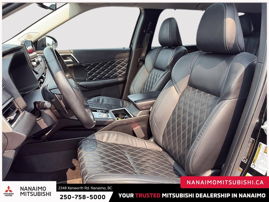 2022 Mitsubishi Outlander GT-8