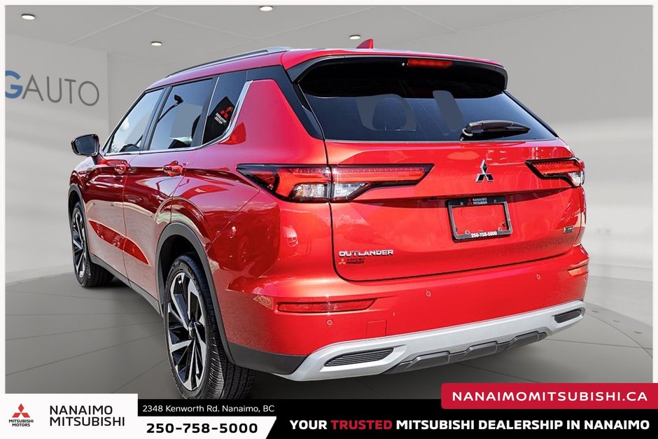 2023 Mitsubishi Outlander LE-4