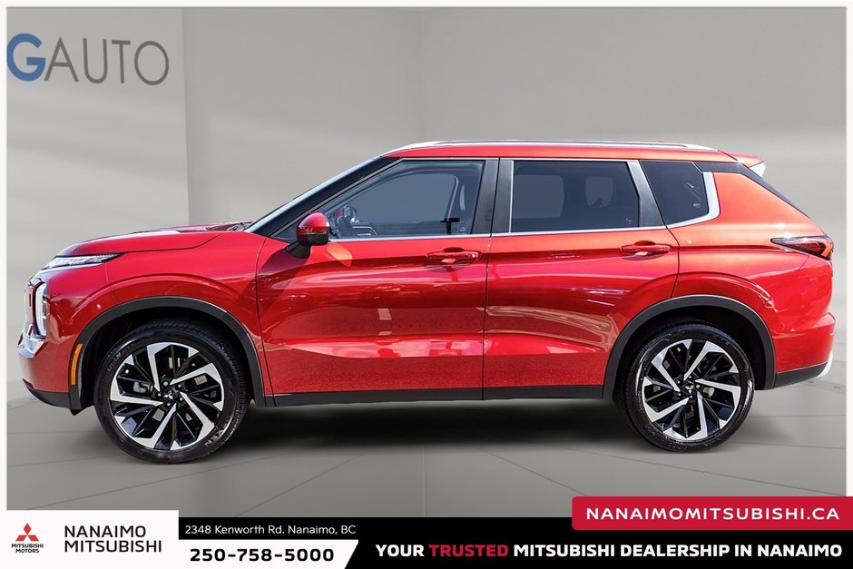 2023 Mitsubishi Outlander LE-3