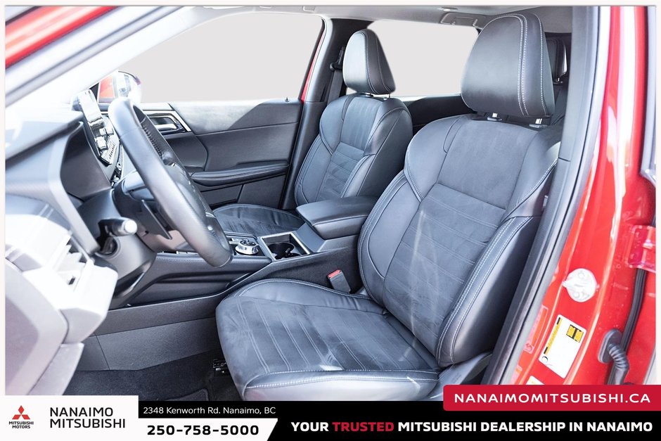 2023 Mitsubishi Outlander LE-21