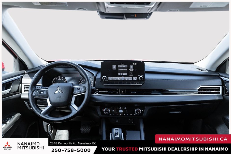 2023 Mitsubishi Outlander LE-12